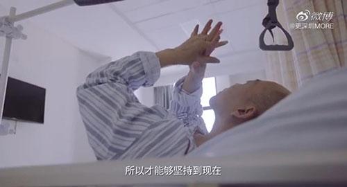身體被敲斷4次的折疊人出院，打開折疊人生(圖11)