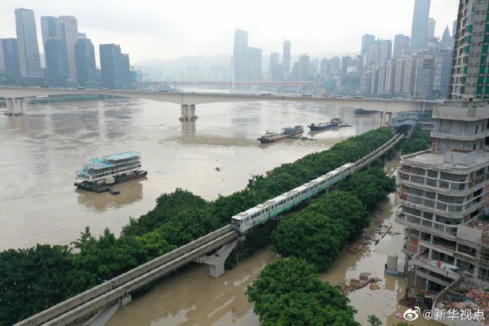 重慶洪崖洞等多處景點(diǎn)被淹，已啟動(dòng)史上首次防汛I級(jí)應(yīng)急響應(yīng)(圖3)